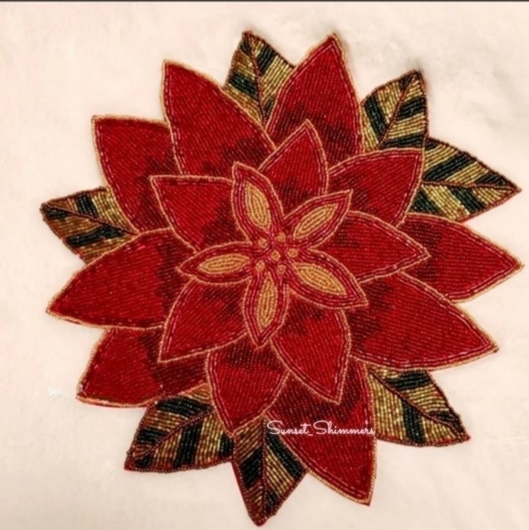 X4 Sparkly Beaded Red Green & Gold POINSETTIA Shaped Christmas Placemat Chargers - Picture 2 of 8